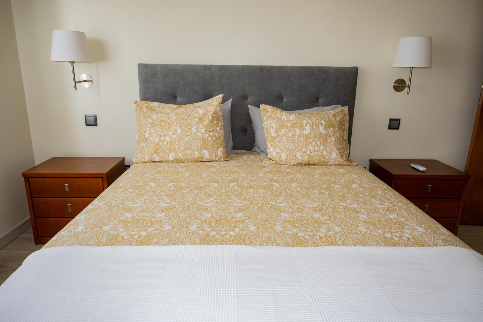 Cabo Da Vila Guesthouse Ribeira Grande Exterior photo
